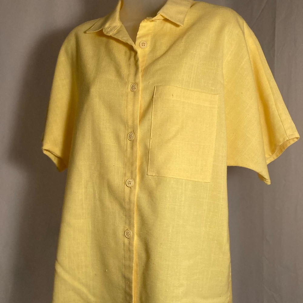 Soko button down short sleeve blouse 10 made usa